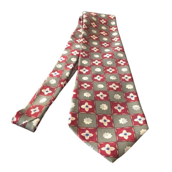 Pre Owned Men’s Geoffrey Beene Tie Neck Tie Necktie 100% Silk From Italy Red - Picture 1 of 5